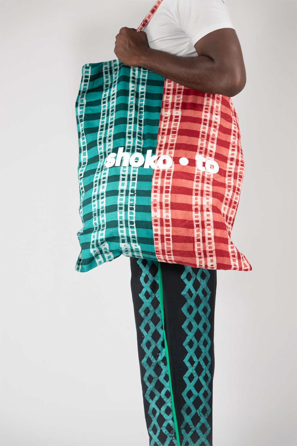 shoko.to-Must-Go Tote Bag)