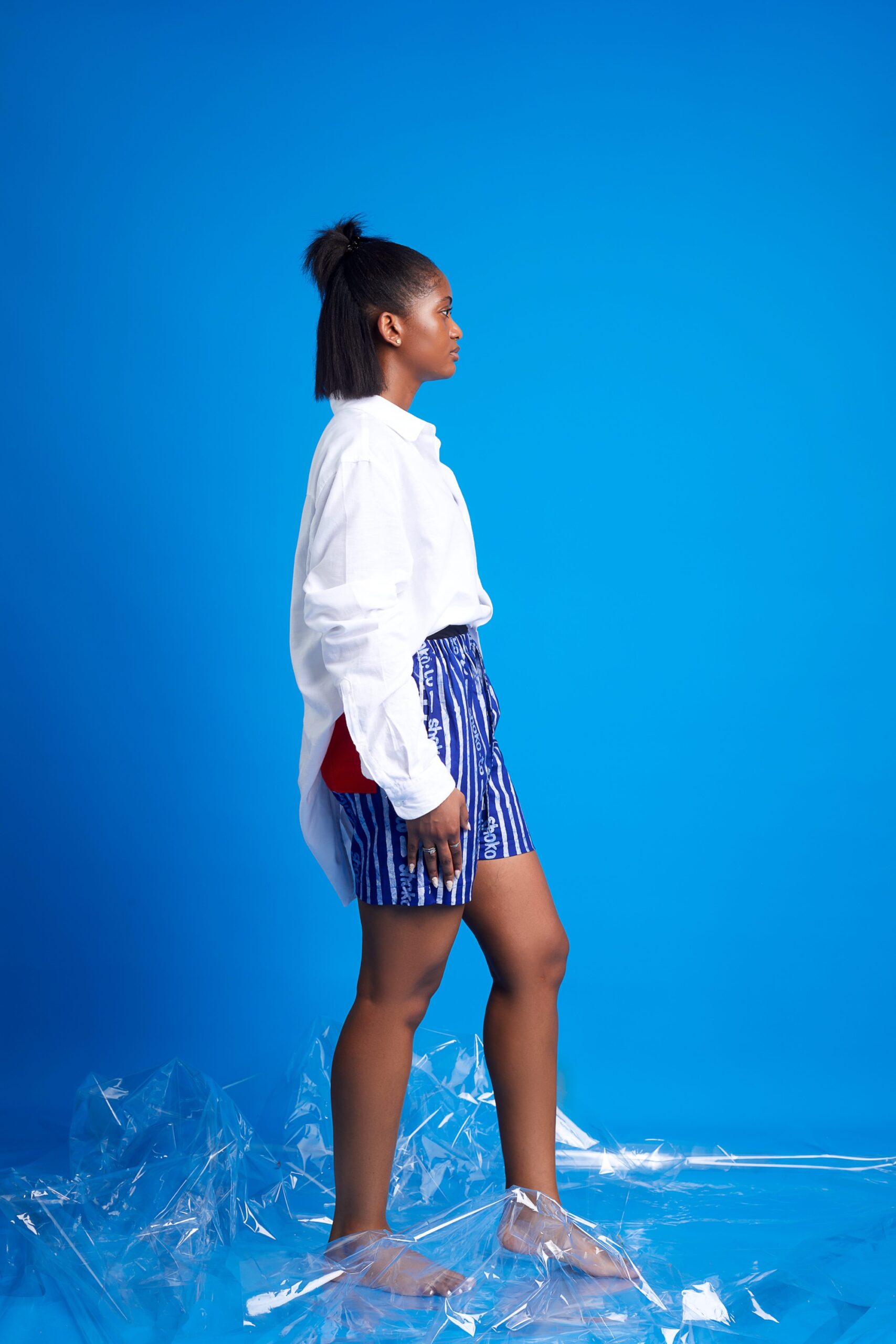 Bolaji- Wakes with wealth)